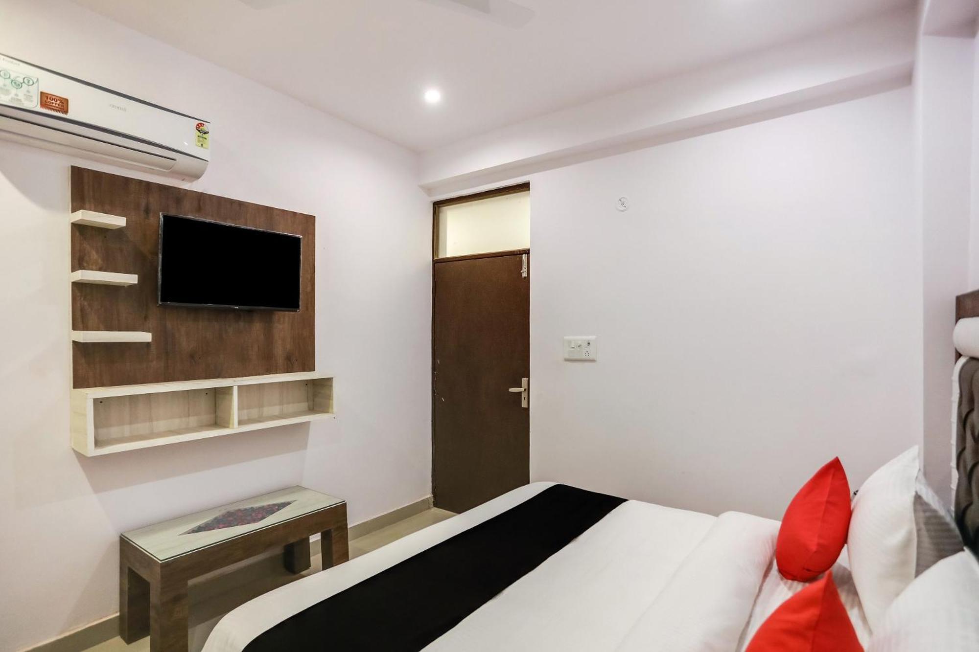 Hotel O Golden Stone Ghaziabad Luaran gambar