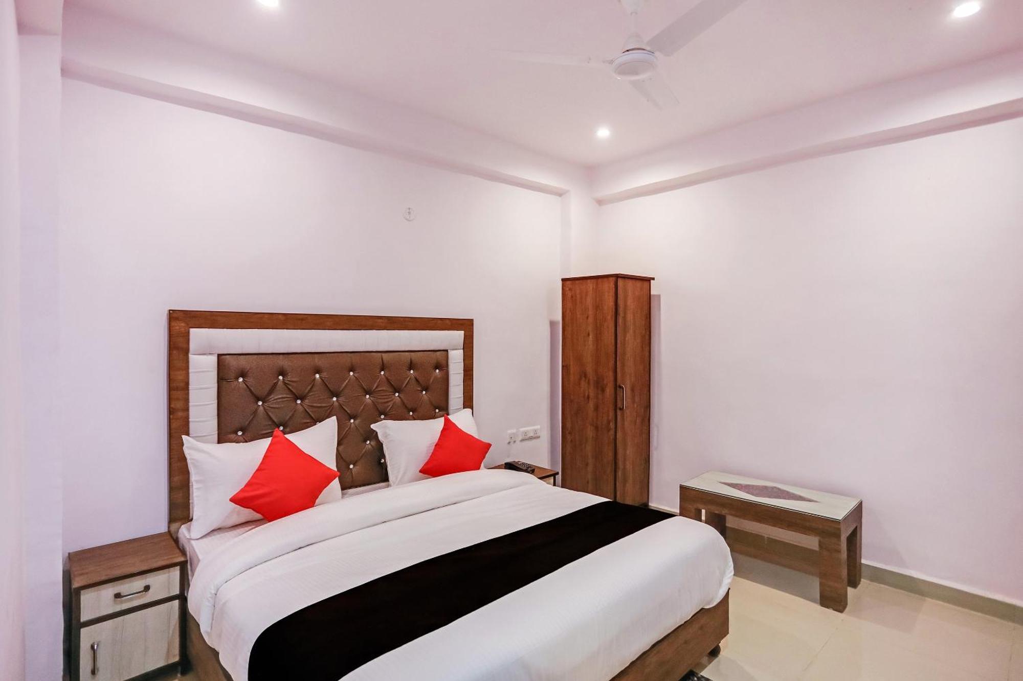 Hotel O Golden Stone Ghaziabad Luaran gambar